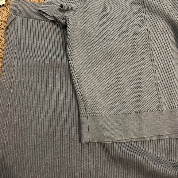 NWT. Abercrombie sweater skirt and top set in blue size small - stripped - Picture 2 of 2